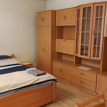 Pero Apartman Debreczyn Zewnętrze zdjęcie
