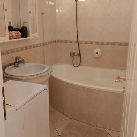 Pero Apartman Debreczyn Zewnętrze zdjęcie